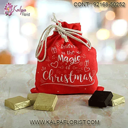 Delicious holiday chocolate gifts from Kalpa Florist are perfect Christmas gifts for chocolate lovers. Explore our collection of gourmet Christmas chocolate gifts.