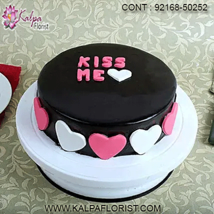 Send Valentine Cakes Online to Your Special ones from Kalpa Florist, Choose from the variety of cakes like chocolate, red velvet, black forest.